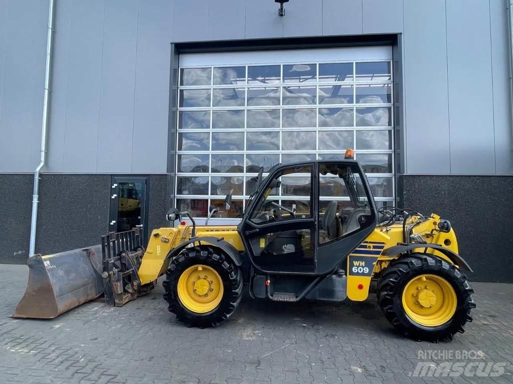Komatsu WH609-1ED Manipulador telescópico