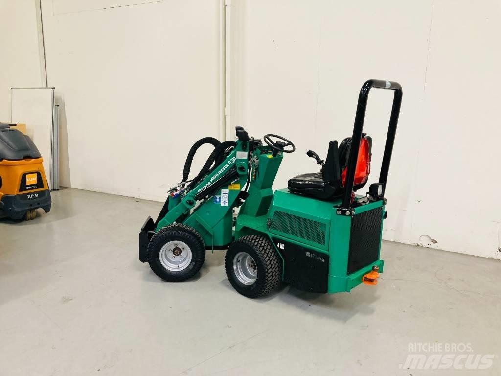 Stama D330 Mini carregadoras