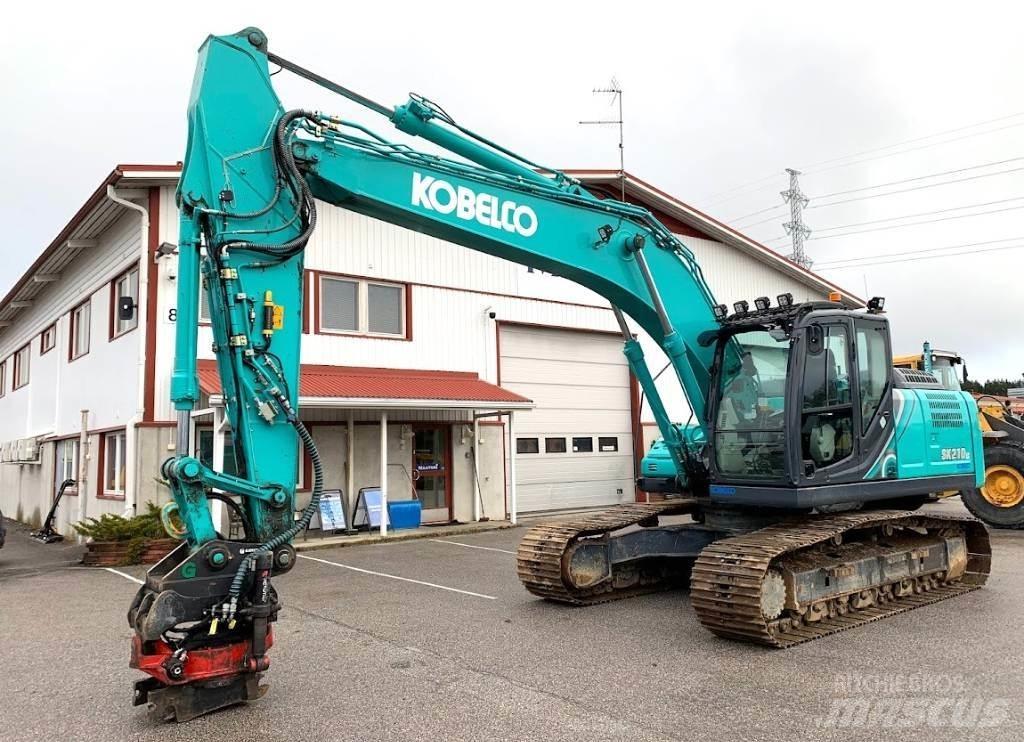 Kobelco SK210LC-10 Escavadeiras de esteiras