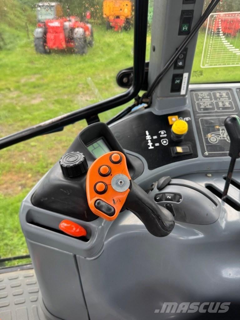 New Holland TM 175 Tratores Agrícolas usados