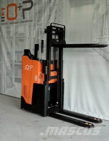 Toyota SSI200D Empilhador para operador externo