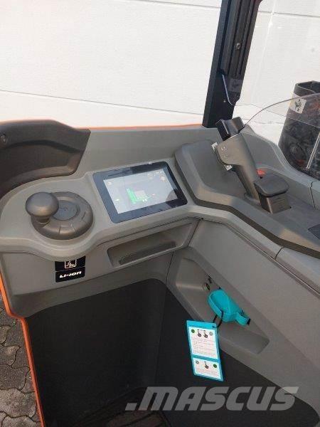 Toyota SSI200D Empilhador para operador externo