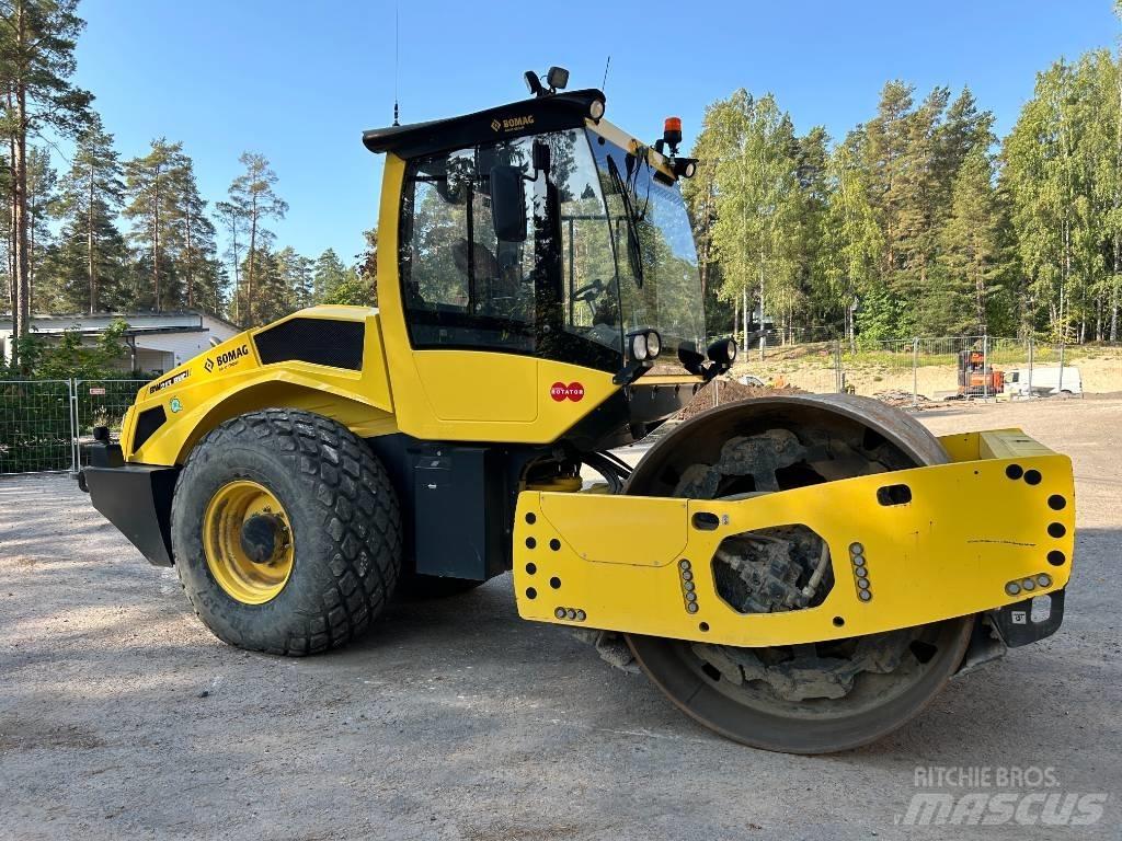 Bomag BW 213 Cilindros Compactadores monocilíndricos