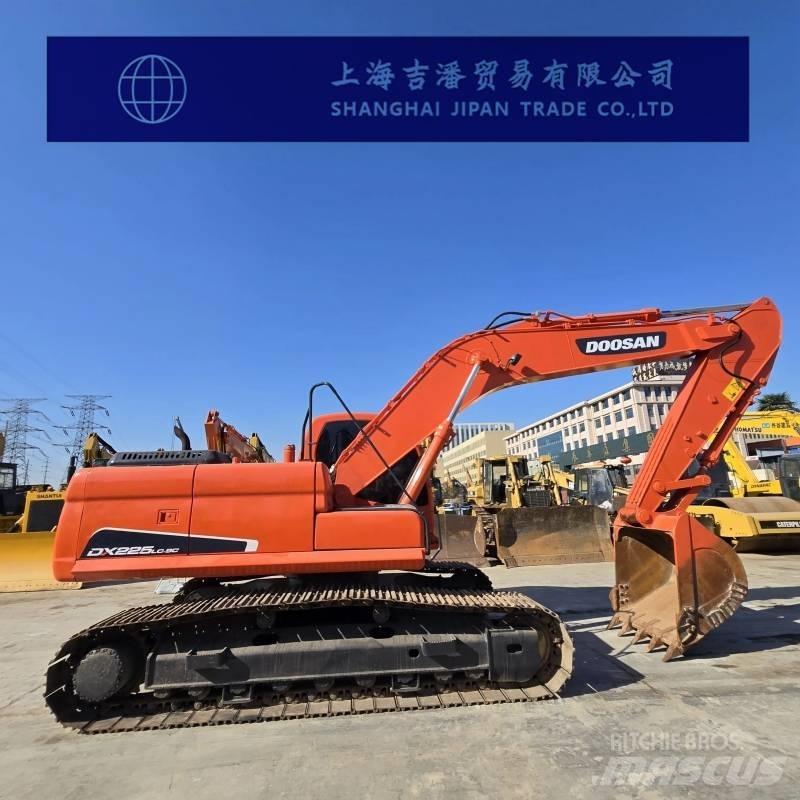 Doosan DX 225 Escavadeiras de esteiras