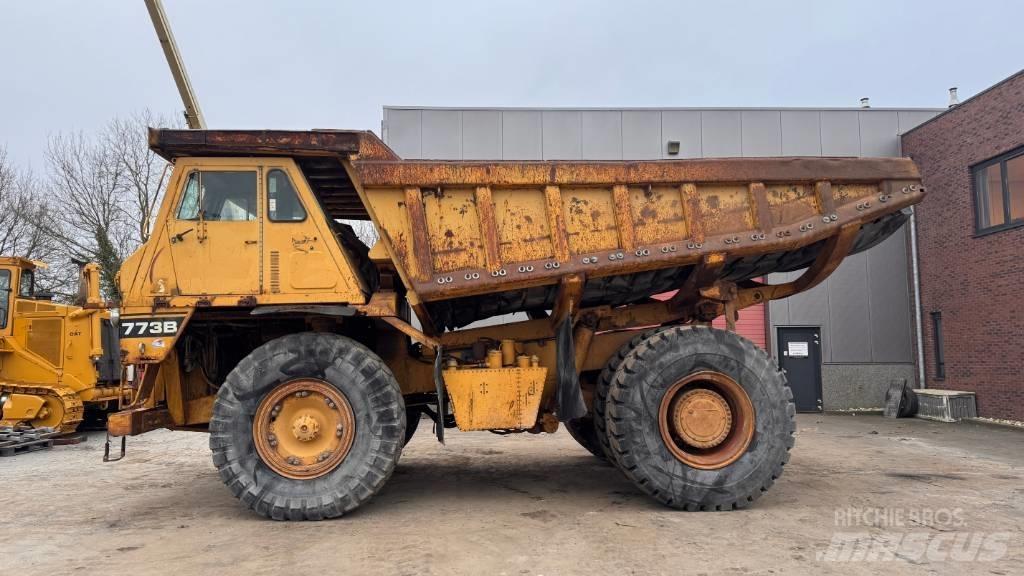 CAT 773 B Camiőes basculantes rígidos