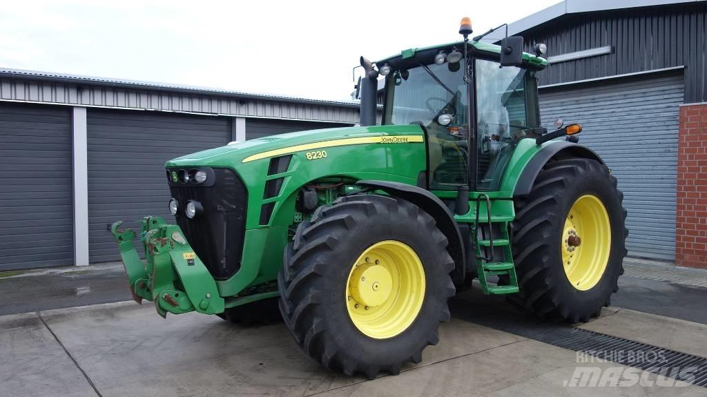 John Deere 8230 ILS Tratores Agrícolas usados