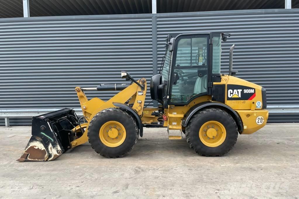 CAT 908M Carregadeiras de rodas