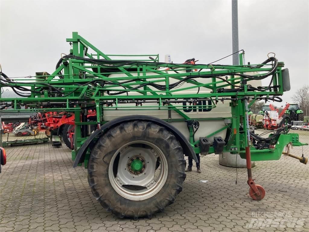 CHD D 4027 Pulverizadores rebocados