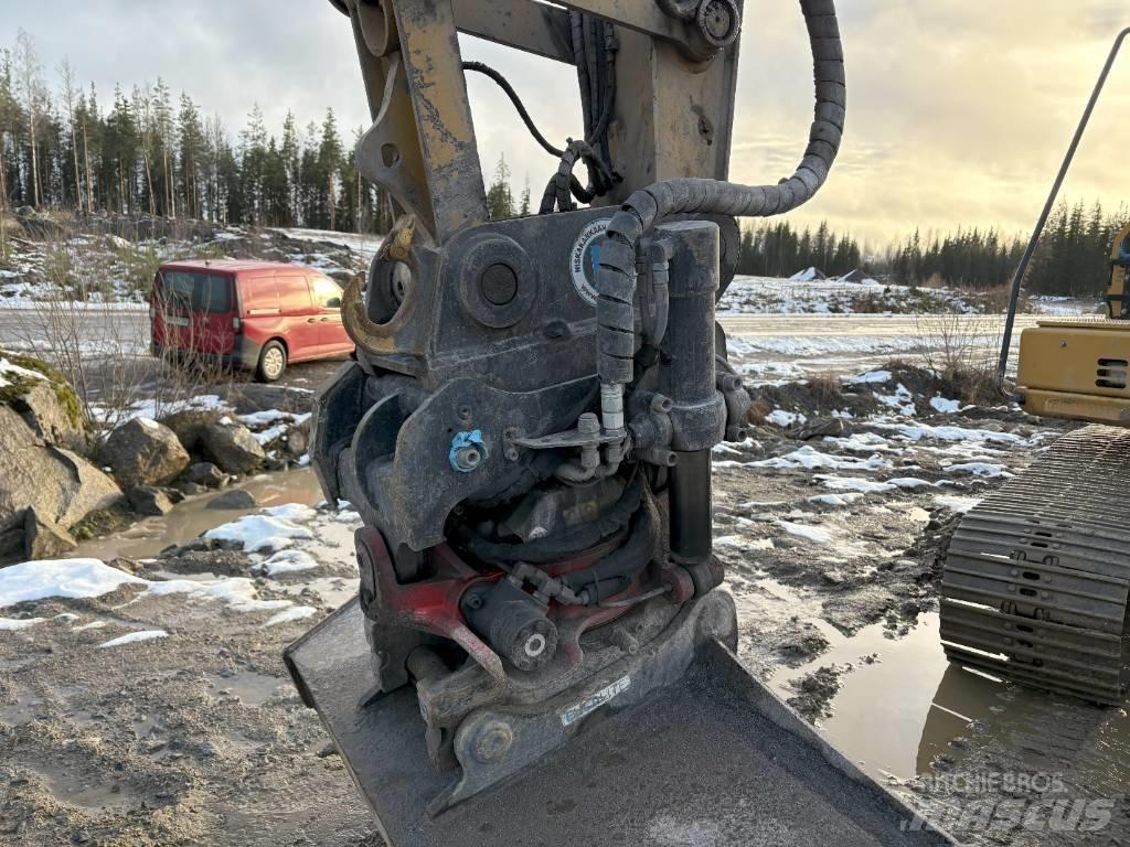 CAT 313F Escavadeiras de esteiras