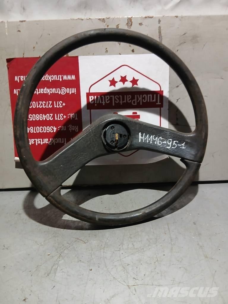 MAN TGS   81464306008 Cabines e interior