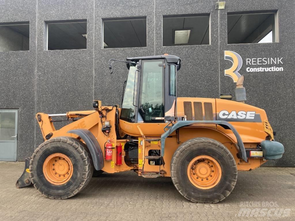 CASE 721 E Carregadeiras de rodas