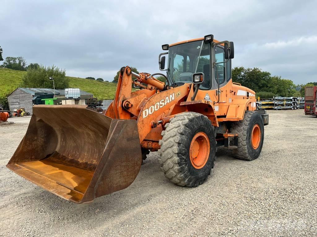 Doosan DL 200 Carregadeiras de rodas