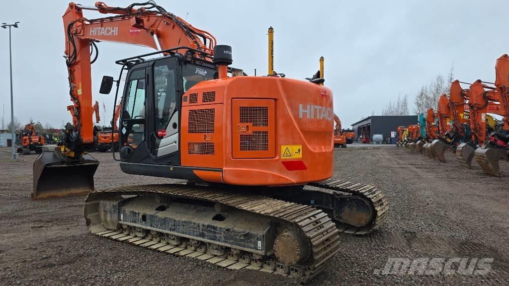 Hitachi ZX 225USLC-6 Escavadeiras de esteiras