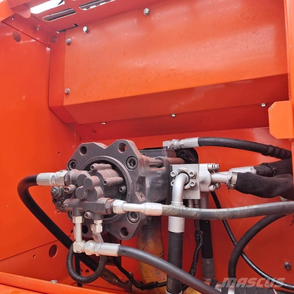 Doosan DX 225 LC Escavadeiras de esteiras