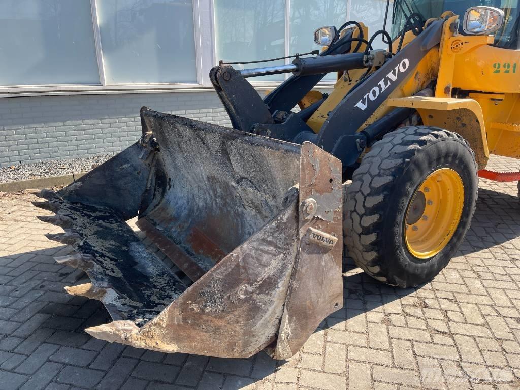 Volvo L 30 G  2017     CE Carregadeiras de rodas