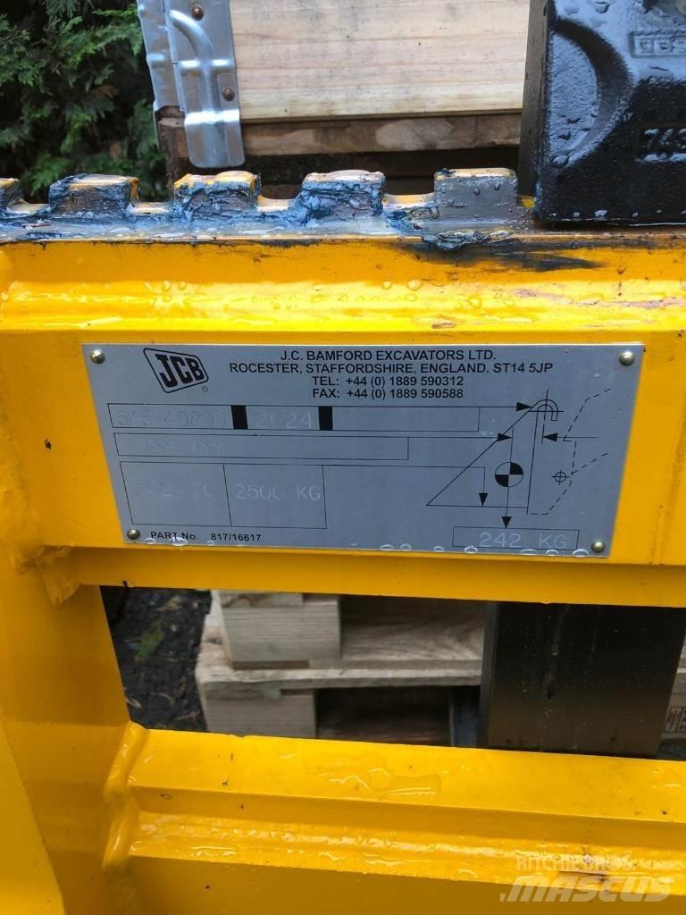 JCB PALLET FORKS Outros acessórios de carga e escavação