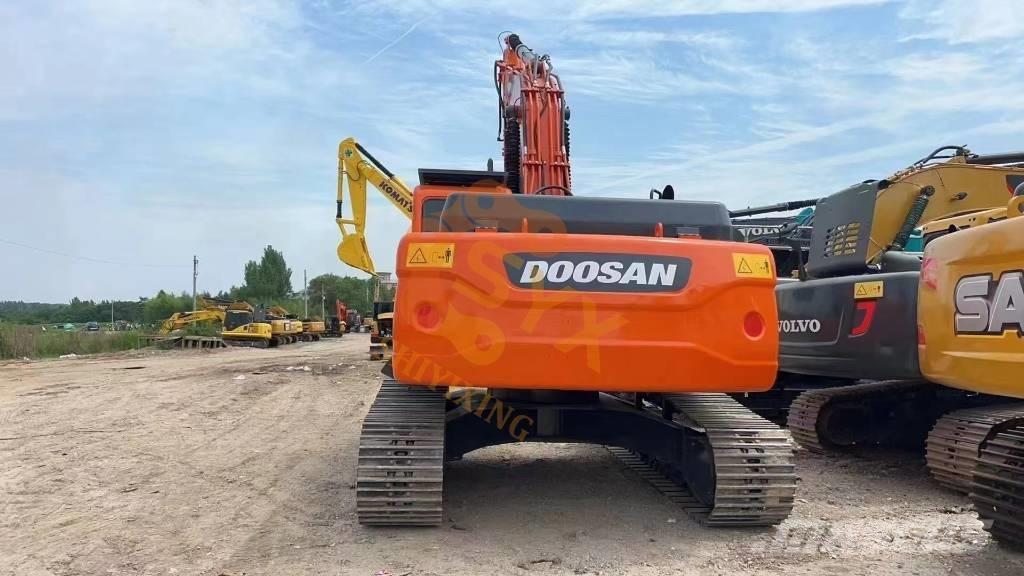 Doosan DX 225 LC Escavadeiras de esteiras