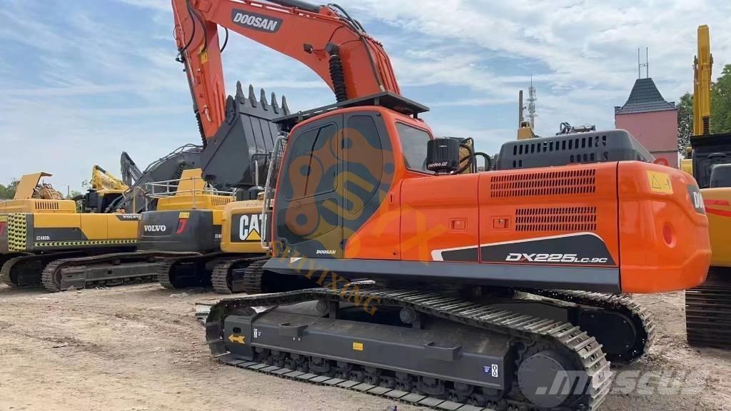 Doosan DX 225 LC Escavadeiras de esteiras