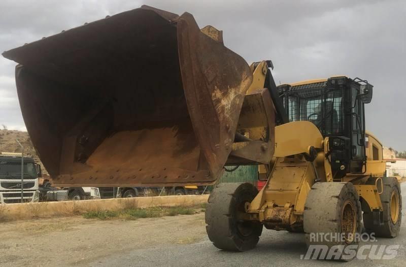 CAT 926M Carregadeiras de rodas