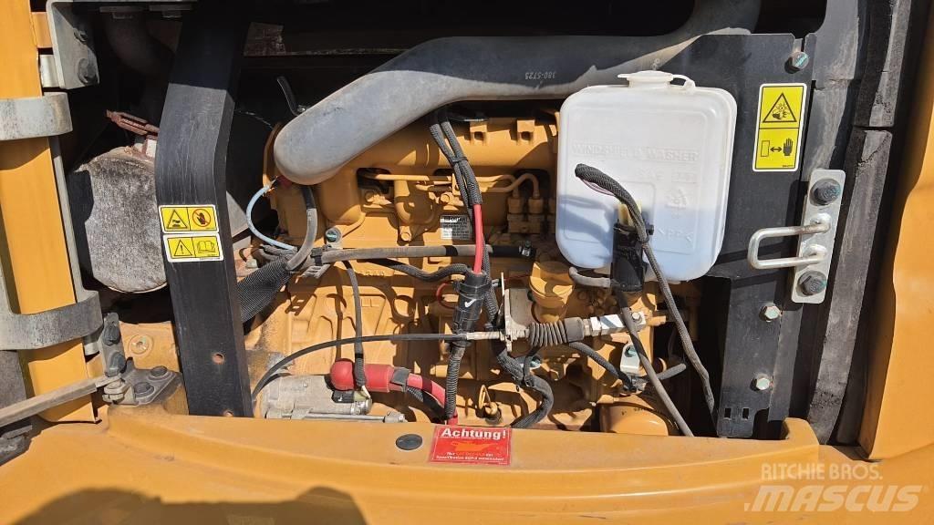 CAT 305E 2CR Miniescavadeiras
