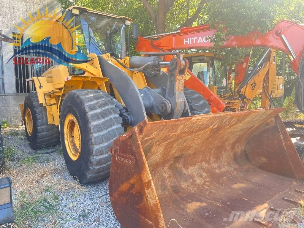Volvo L 120 Carregadeiras de rodas