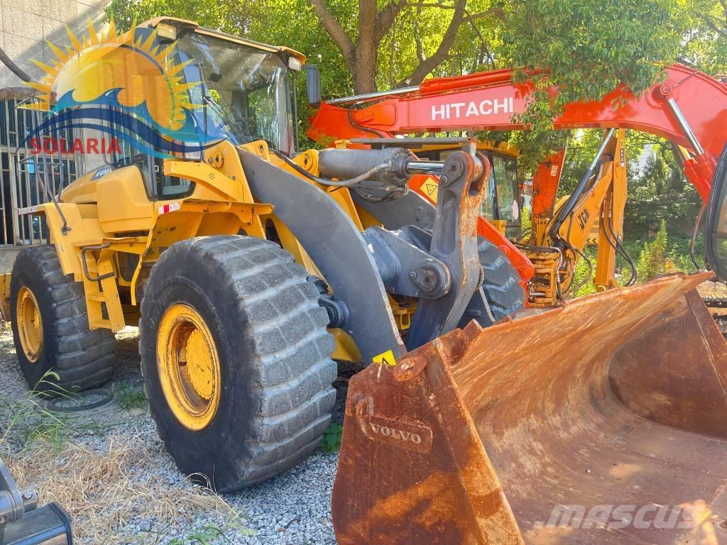 Volvo L 120 Carregadeiras de rodas
