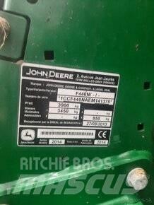 John Deere F 440 M Enfardadeira de rolos