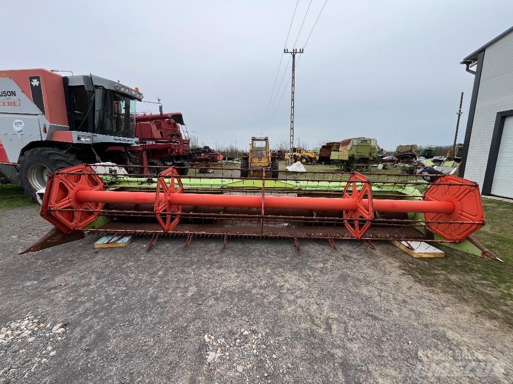CLAAS C 600 Ceifeiras debulhadoras compactas