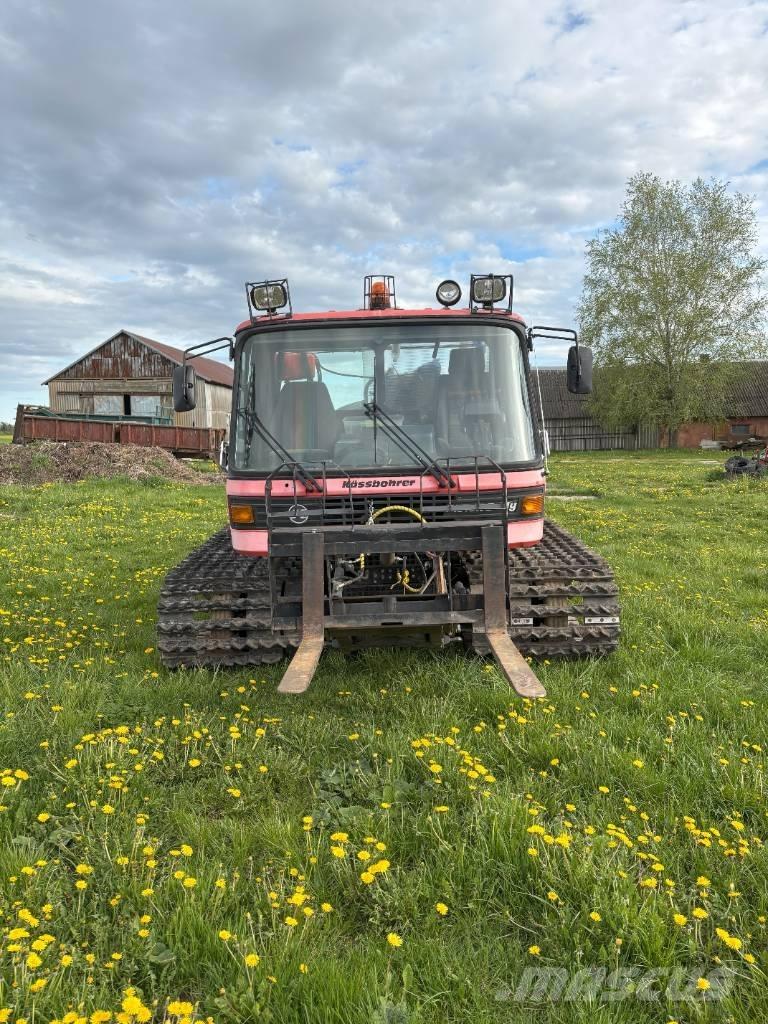  Pisten Bully 230DR Espaços verdes - Outros
