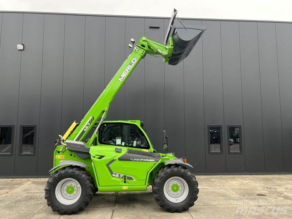 Merlo TF42.7TT-136 Manipulador telescópico