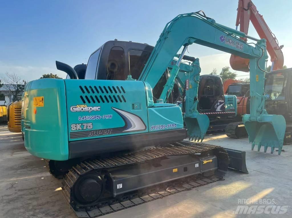 Kobelco SK75-8 Escavadeiras de esteiras