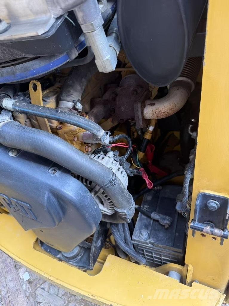 CAT 226 B 3 Minicarregadeiras