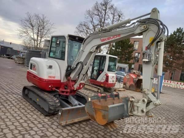 Takeuchi TB 240 DPF Miniescavadeiras