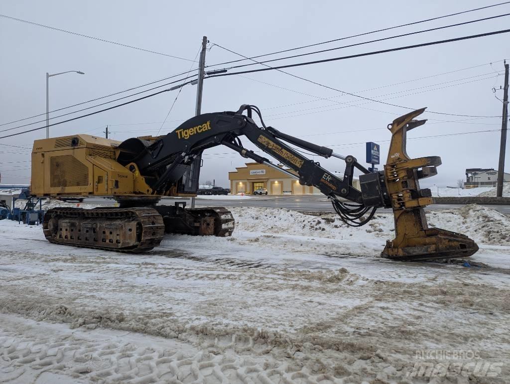 Tigercat X870D Cegadeiras