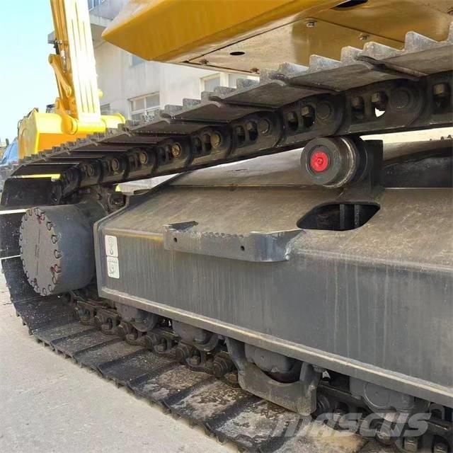 Komatsu PC 210 Escavadeiras de esteiras