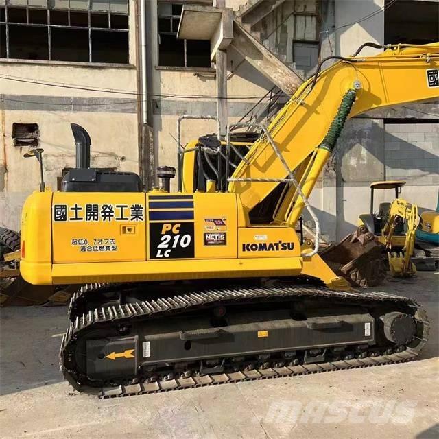 Komatsu PC 210 Escavadeiras de esteiras