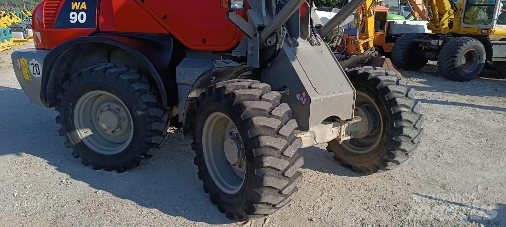 Komatsu WA 90 Carregadeiras de rodas
