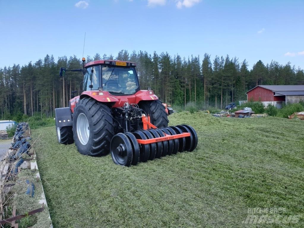  Rehujyrä 3300 Outros equipamentos de forragem e ceifa