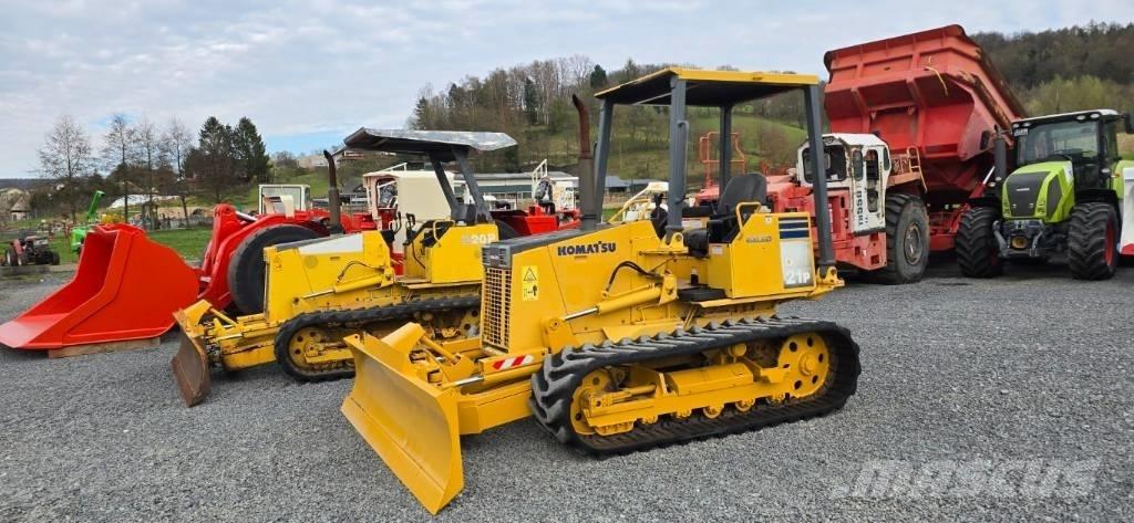 Komatsu D 21 P-8 Dozers - Tratores rastos