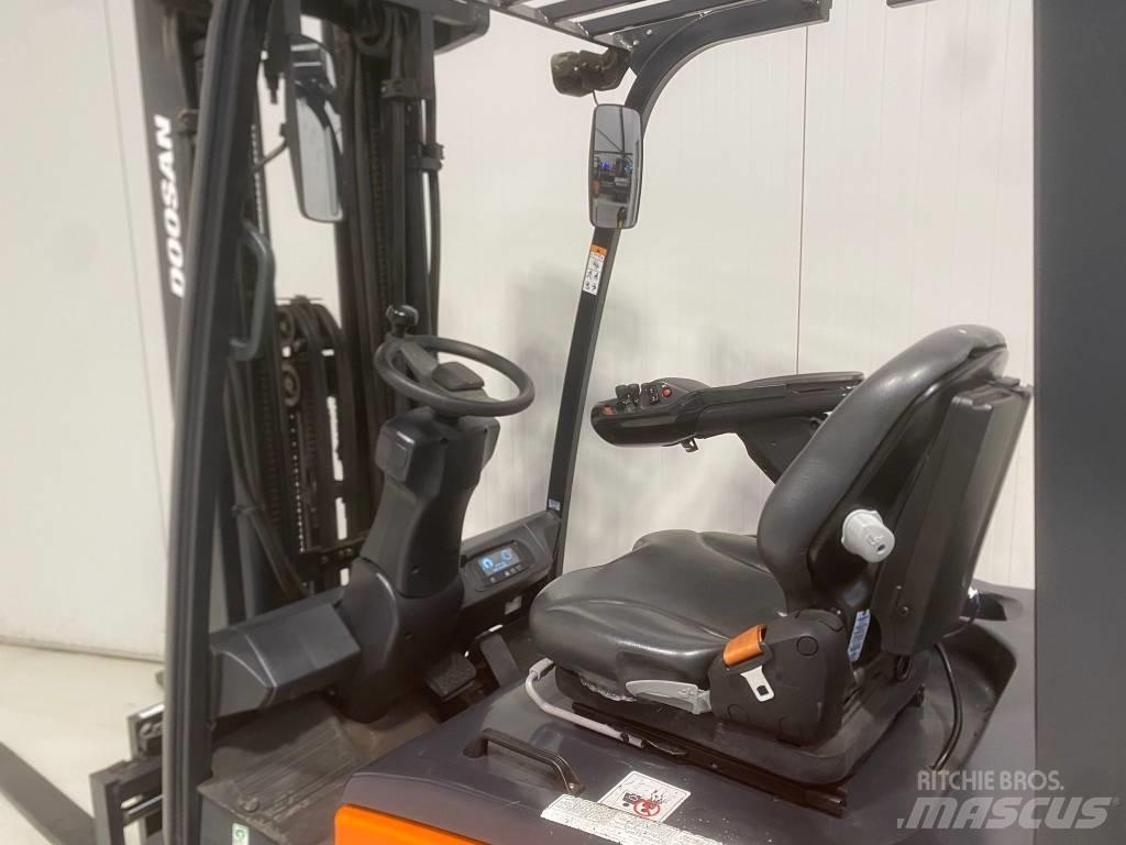 Doosan B18X-7 Empilhadores eléctricos