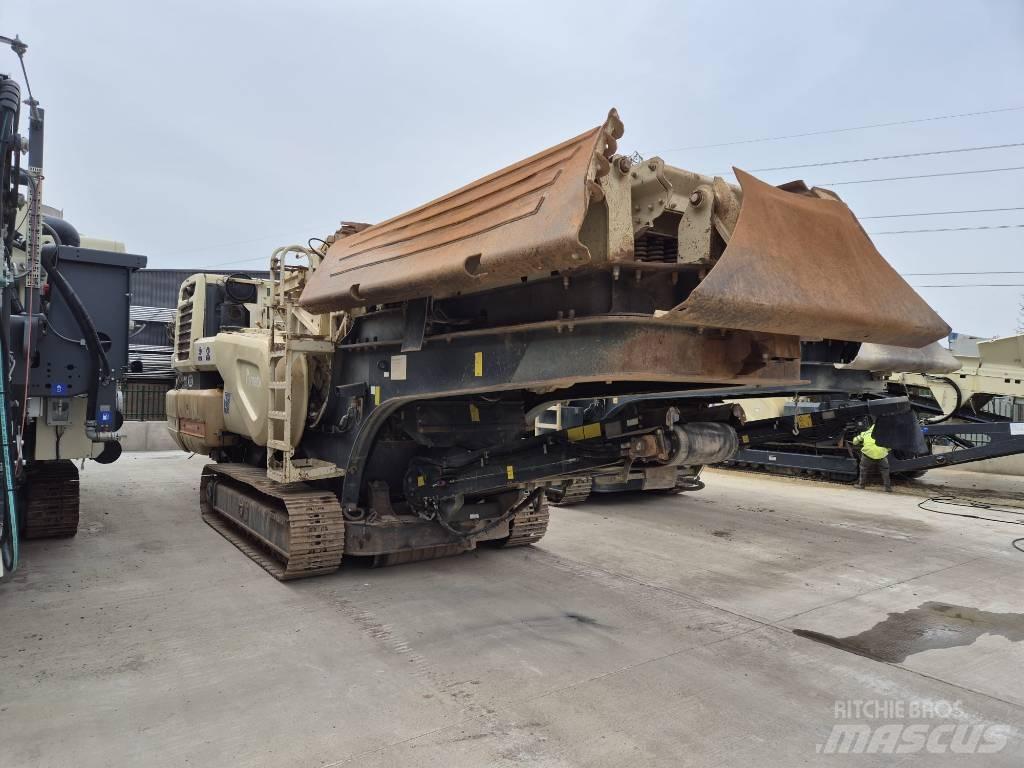 Metso LT 1213 Britadeiras