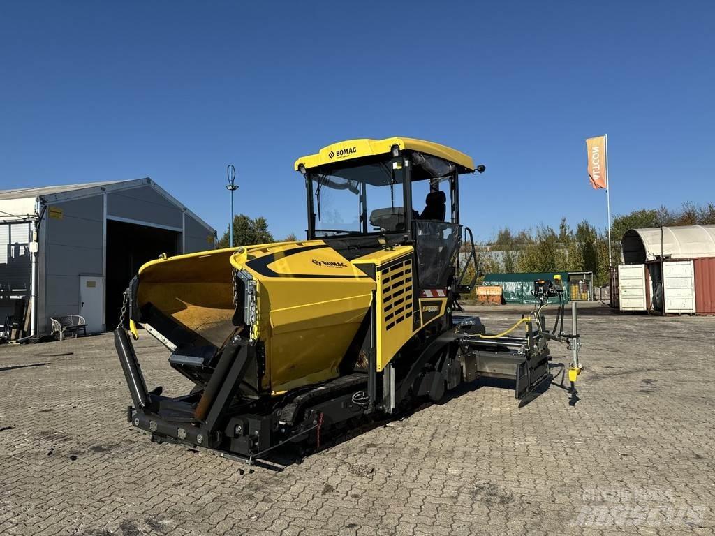 Bomag BF 300 C-2 Espalhadoras de asfalto