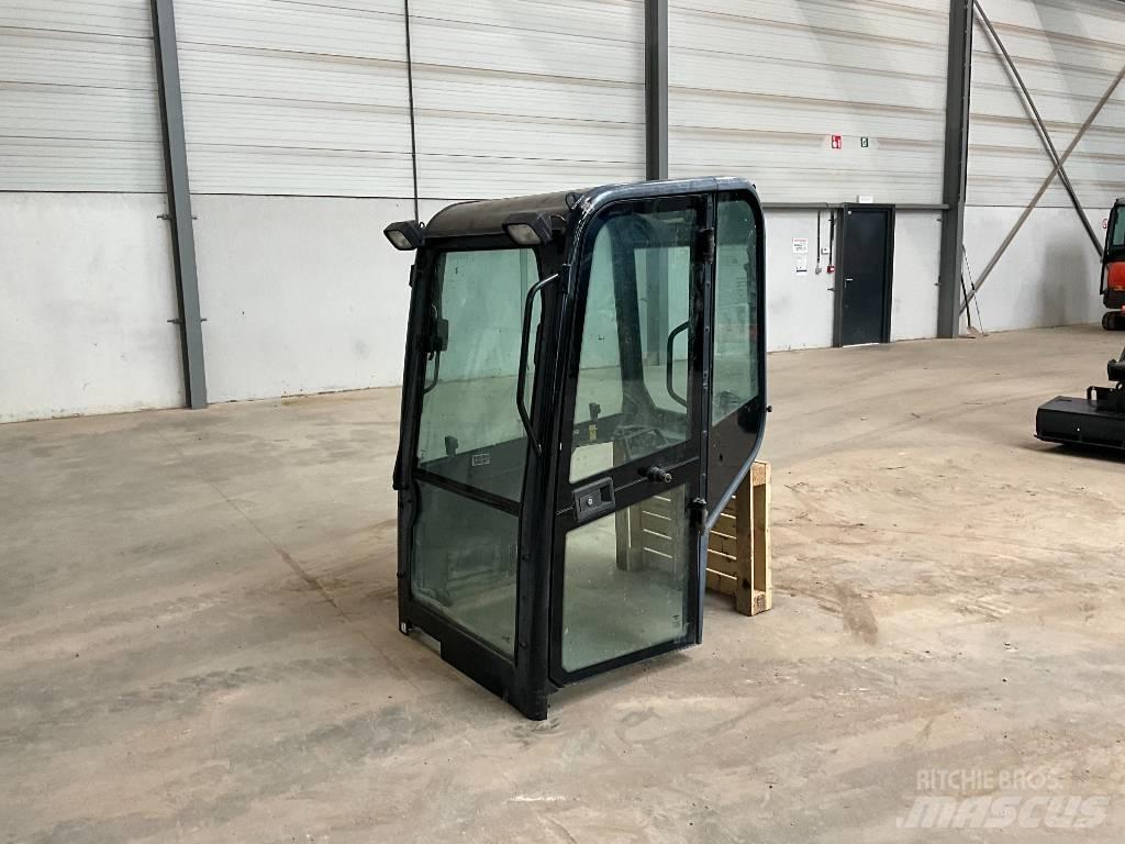 Kubota U 27-4 Cabina