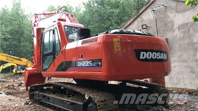 Doosan DH225 Escavadeiras de esteiras
