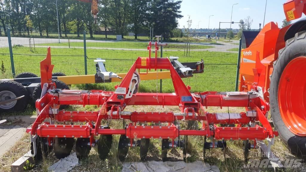 Pöttinger FOX300D Cultivadores de cultura em linha