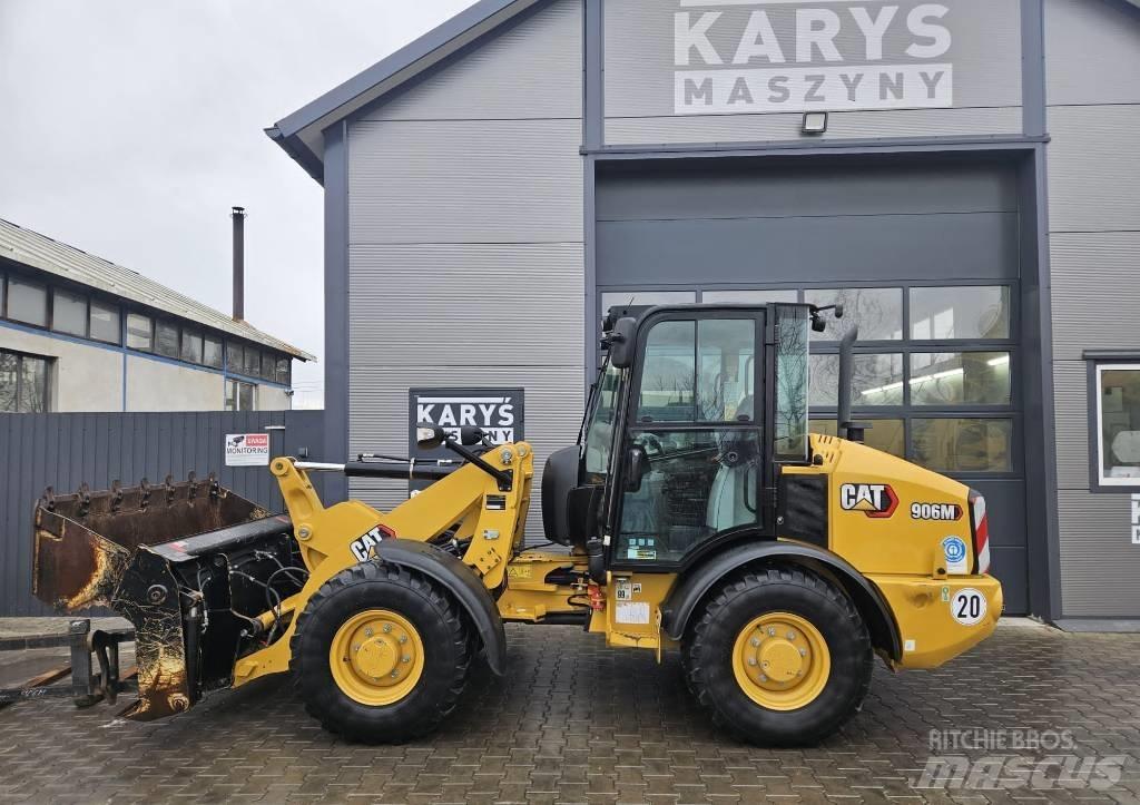 CAT 906M Carregadeiras de rodas