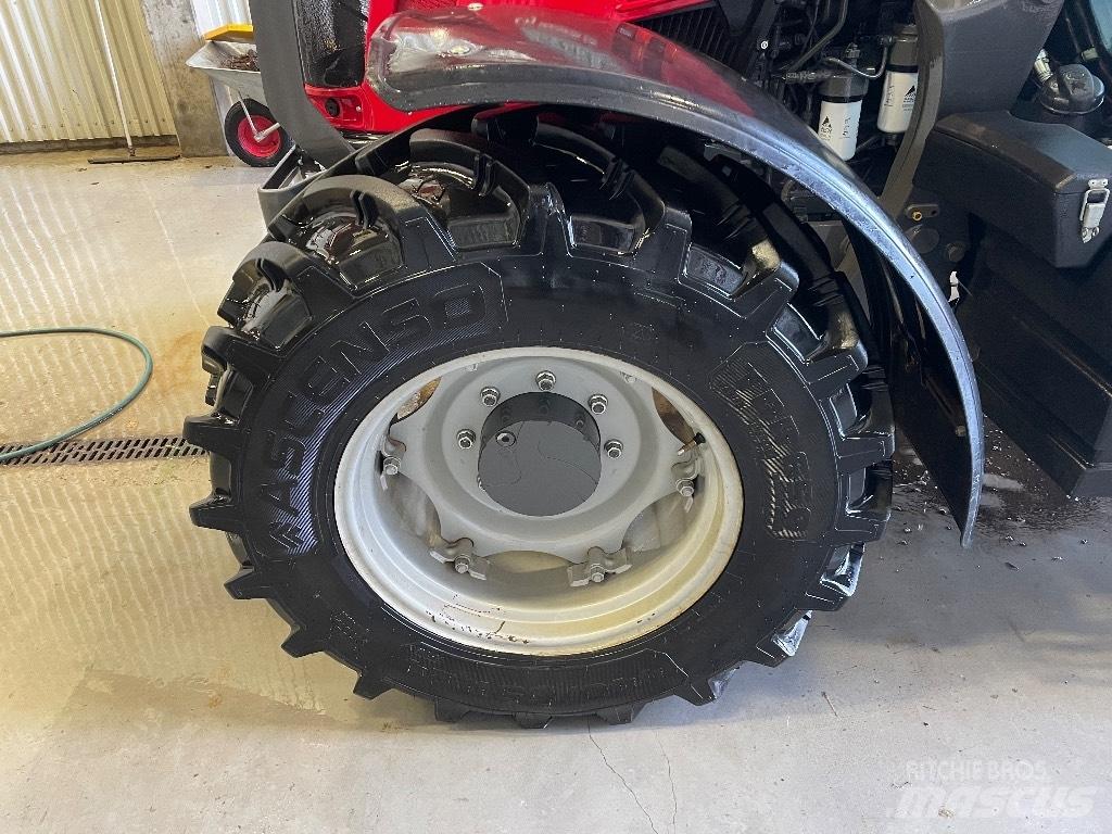 Massey Ferguson 5713 Tratores Agrícolas usados