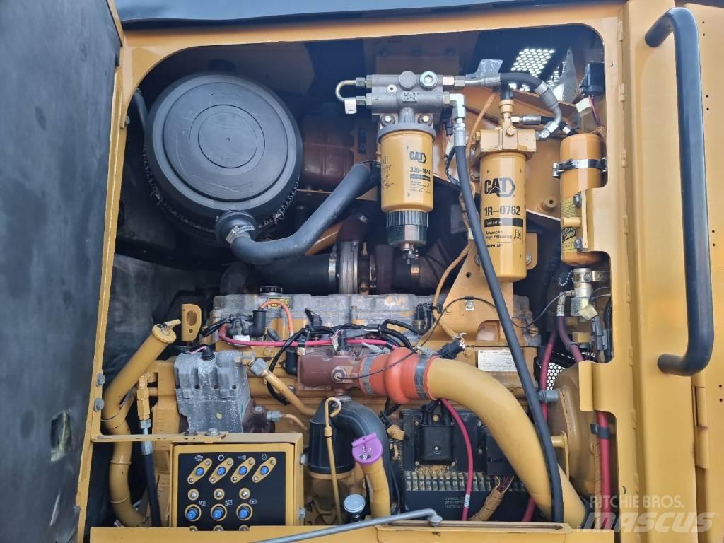 CAT 160 M Motoniveladoras