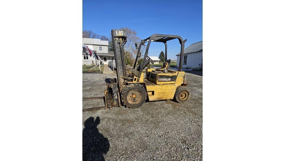 CAT V 40 E Empilhadores - Outros