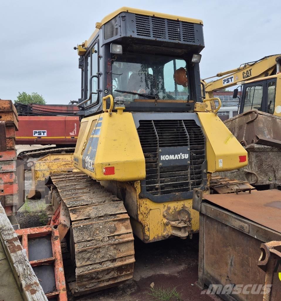 Komatsu D 51 EX-22 Dozers - Tratores rastos
